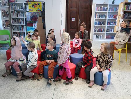 Vánoce 2025 v knihovně, zdroj: Městská knihovna v Českém Krumlově, foto: Městská knihovna v Českém Krumlově (24/31)