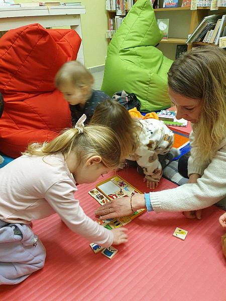 Letošní první návštěva DS Střapatá smečka, zdroj: Městská knihovna v Českém Krumlově, foto: Městská knihovna v Českém Krumlově (3/16)