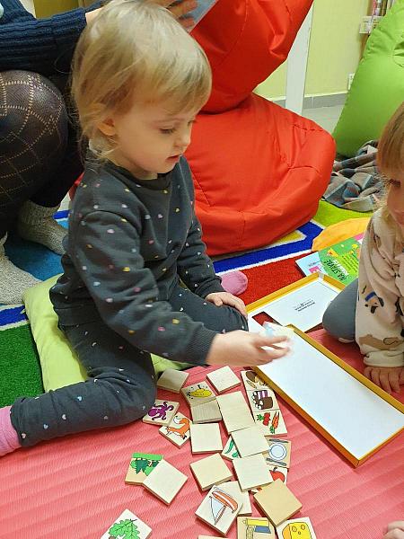 Letošní první návštěva DS Střapatá smečka, zdroj: Městská knihovna v Českém Krumlově, foto: Městská knihovna v Českém Krumlově (5/16)