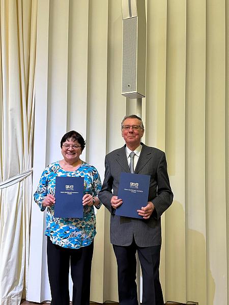 Promoce studentů Virtuální univerzity třetího věku, zdroj: Městská knihovna v Českém Krumlově, foto: Městská knihovna v Českém Krumlově (4/4)