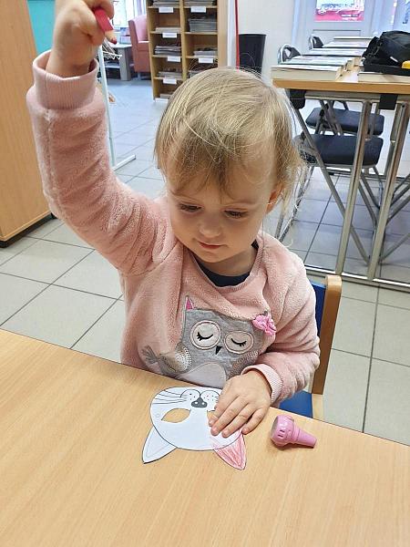 Únorová návštěva Střapaté smečky na pobočce Mír, zdroj: Městská knihovna v Českém Krumlově, foto: Městská knihovna v Českém Krumlově (16/19)