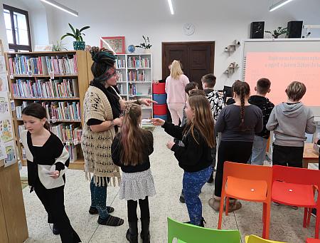 Hrrr na ně!, zdroj: Městská knihovna v Českém Krumlově, foto: Městská knihovna v Českém Krumlově (8/14)