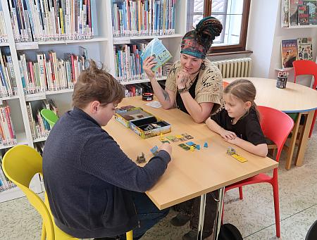 Deskovky & chill v knihovně, zdroj: Městská knihovna v Českém Krumlově, foto: Městská knihovna v Českém Krumlově (1/13)