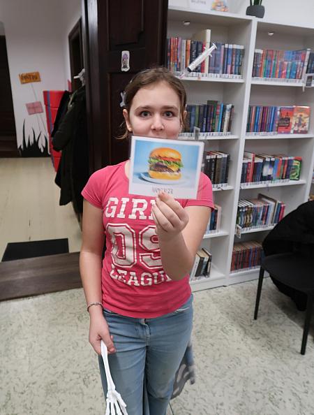 Masopust se ZŠ Kaplická, zdroj: Městská knihovna v Českém Krumlově, foto: Městská knihovna v Českém Krumlově (9/30)