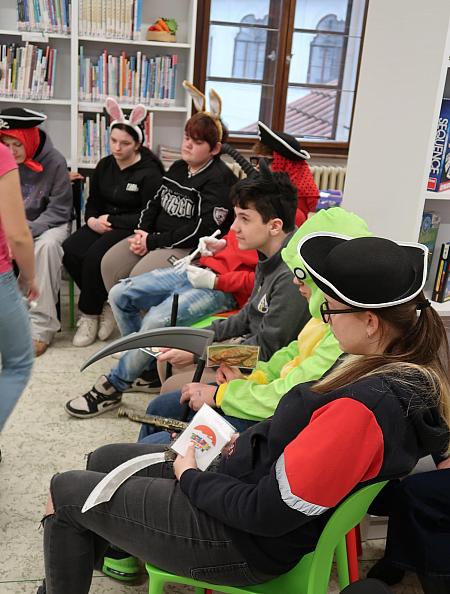 Masopust se ZŠ Kaplická, zdroj: Městská knihovna v Českém Krumlově, foto: Městská knihovna v Českém Krumlově (18/30)