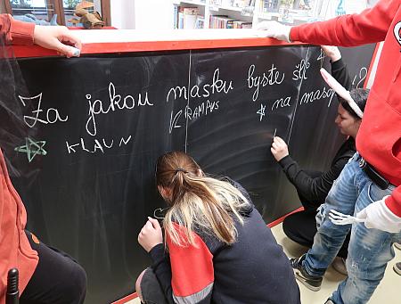 Masopust se ZŠ Kaplická, zdroj: Městská knihovna v Českém Krumlově, foto: Městská knihovna v Českém Krumlově (27/30)