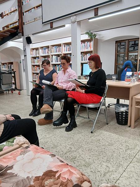 Šumavské vyprávění v knihovně: Radost i nostalgie, zdroj: Městská knihovna v Českém Krumlově, foto: Městská knihovna v Českém Krumlově (5/7)