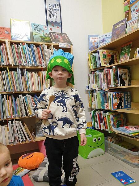 DS Barborka poprvé na návštěvě v knihovně, zdroj: Městská knihovna v Českém Krumlově, foto: Městská knihovna v Českém Krumlově (7/23)