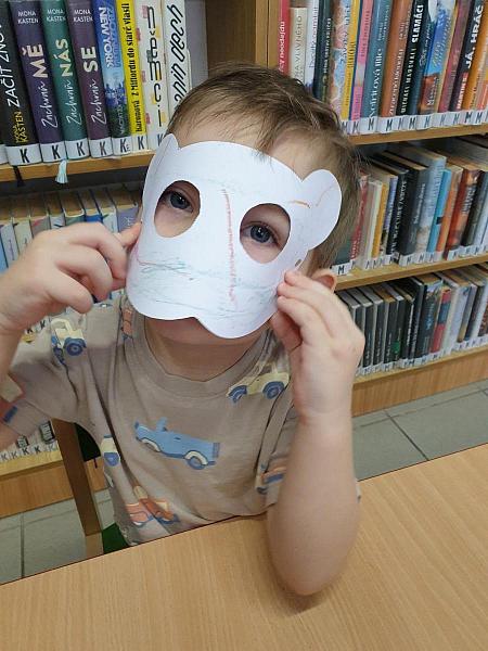 DS Barborka poprvé na návštěvě v knihovně, zdroj: Městská knihovna v Českém Krumlově, foto: Městská knihovna v Českém Krumlově (20/23)