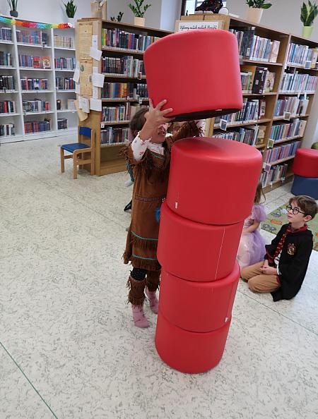 Masopustní rej v knihovně, zdroj: Městská knihovna v Českém Krumlově, foto: Městská knihovna v Českém Krumlově (8/47)