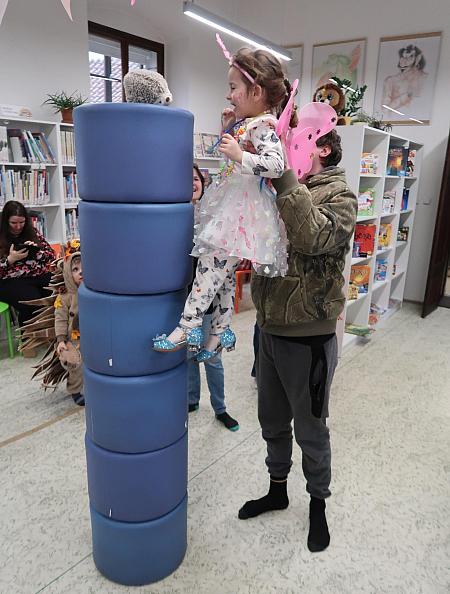 Masopustní rej v knihovně, zdroj: Městská knihovna v Českém Krumlově, foto: Městská knihovna v Českém Krumlově (14/47)