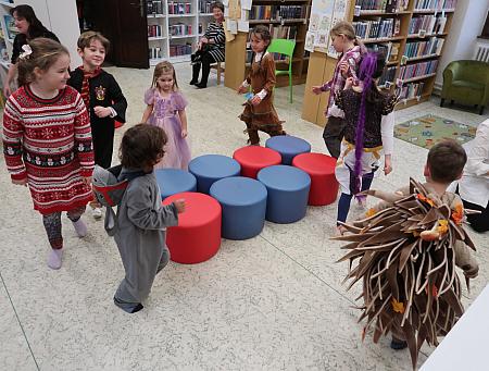 Masopustní rej v knihovně, zdroj: Městská knihovna v Českém Krumlově, foto: Městská knihovna v Českém Krumlově (22/47)