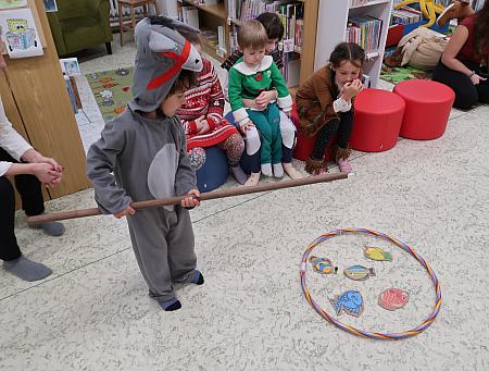 Masopustní rej v knihovně, zdroj: Městská knihovna v Českém Krumlově, foto: Městská knihovna v Českém Krumlově (32/47)