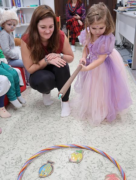 Masopustní rej v knihovně, zdroj: Městská knihovna v Českém Krumlově, foto: Městská knihovna v Českém Krumlově (35/47)