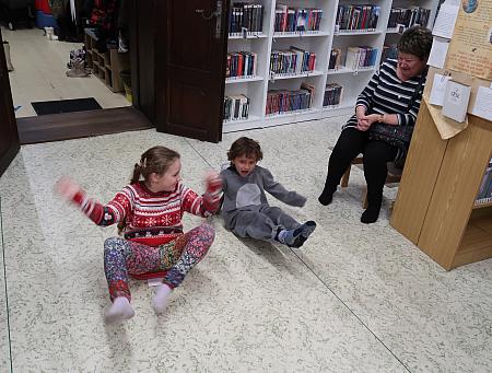 Masopustní rej v knihovně, zdroj: Městská knihovna v Českém Krumlově, foto: Městská knihovna v Českém Krumlově (41/47)