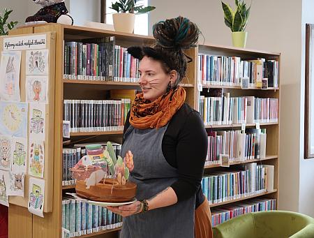 Jak pejsek s kočičkou pekli dort pro lesní školku Doma v lese, zdroj: Městská knihovna v Českém Krumlově, foto: Městská knihovna v Českém Krumlově (7/15)