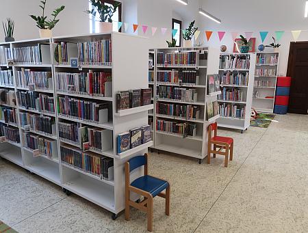 Výměna regálů v Oddělení pro děti, zdroj: Městská knihovna v Českém Krumlově, foto: Městská knihovna v Českém Krumlově (5/8)