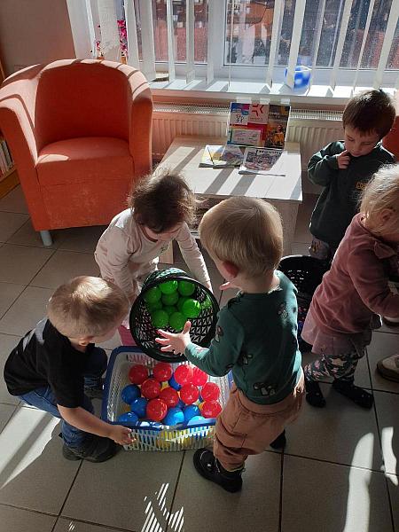 Krumlíci na únorové návštěvě v knihovně, zdroj: Městská knihovna v Českém Krumlově, foto: Městská knihovna v Českém Krumlově (19/20)