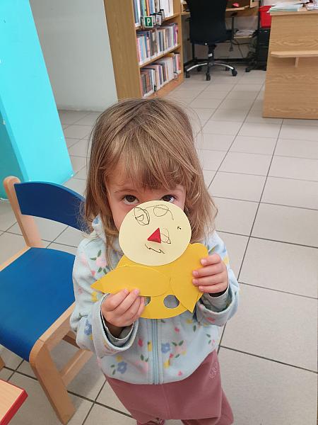 Jarní návštěva z DS Střapatá smečka na pobočce Mír, zdroj: Městská knihovna v Českém Krumlově, foto: Městská knihovna v Českém Krumlově (23/43)