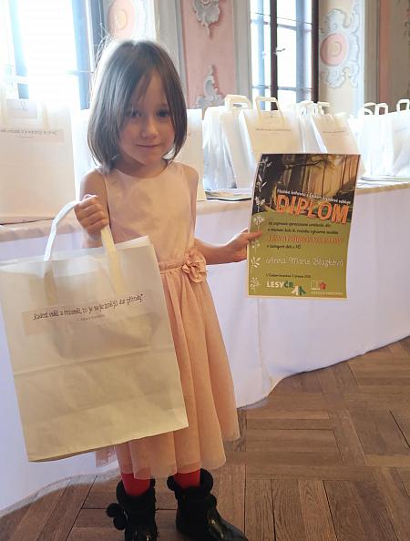 Slavnostní vyhlášení výsledků výtvarné soutěže Lesy a příroda kolem nás 2026, zdroj: Městská knihovna v Českém Krumlově, foto: Městská knihovna v Českém Krumlově (10/62)