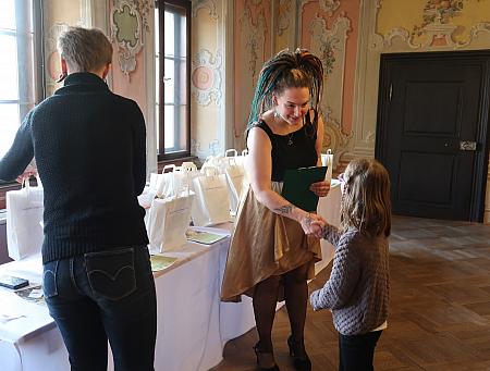 Slavnostní vyhlášení výsledků výtvarné soutěže Lesy a příroda kolem nás 2026, zdroj: Městská knihovna v Českém Krumlově, foto: Městská knihovna v Českém Krumlově (20/62)