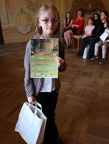 Slavnostní vyhlášení výsledků výtvarné soutěže Lesy a příroda kolem nás 2026, zdroj: Městská knihovna v Českém Krumlově, foto: Městská knihovna v Českém Krumlově (21/62)