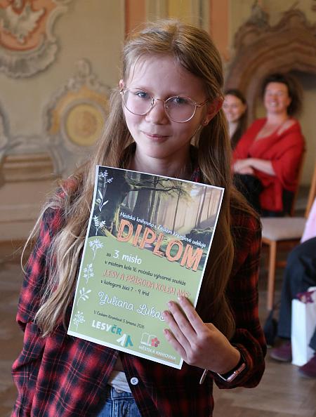 Slavnostní vyhlášení výsledků výtvarné soutěže Lesy a příroda kolem nás 2026, zdroj: Městská knihovna v Českém Krumlově, foto: Městská knihovna v Českém Krumlově (35/62)