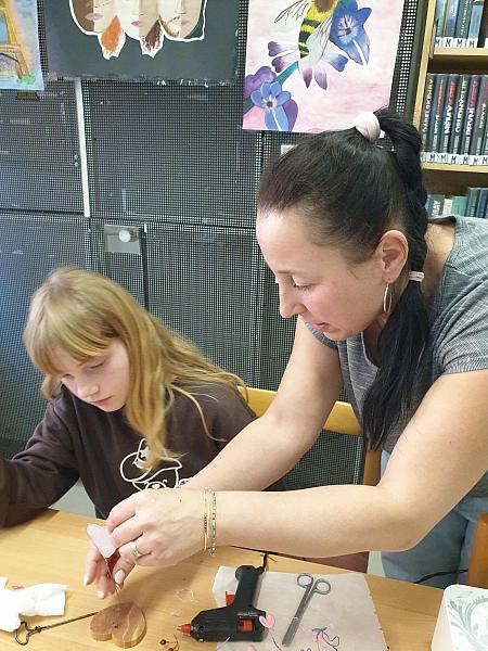 Jarní tvoření s Katkou na Míru, zdroj: Městská knihovna v Českém Krumlově, foto: Městská knihovna v Českém Krumlově (18/25)