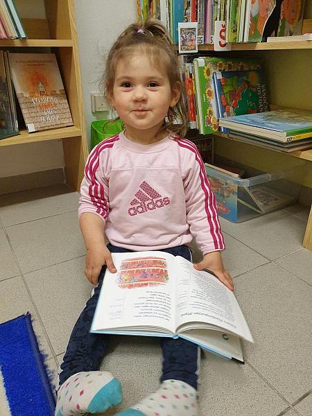 Dubnová návštěva Střapaté smečky na pobočce Mír, zdroj: Městská knihovna v Českém Krumlově, foto: Městská knihovna v Českém Krumlově (3/18)