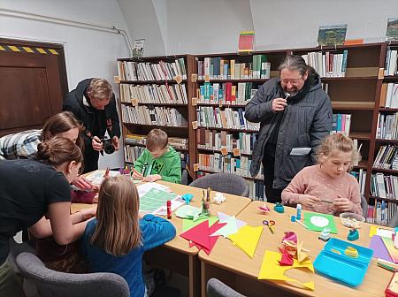 Po stopách velikonočního zajíčka 2026, zdroj: Městská knihovna v Českém Krumlově, foto: Městská knihovna v Českém Krumlově (22/27)