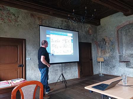 Od Ferdy k Fanoušovi aneb 100 let česko-slovenského komiksu - duben 2026, zdroj: Městská knihovna v Českém Krumlově, foto: Městská knihovna v Českém Krumlově (9/20)