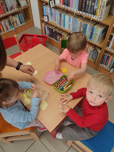 Krumlíčci na pobočce Mír, zdroj: Městská knihovna v Českém Krumlově, foto: Městská knihovna v Českém Krumlově (8/15)