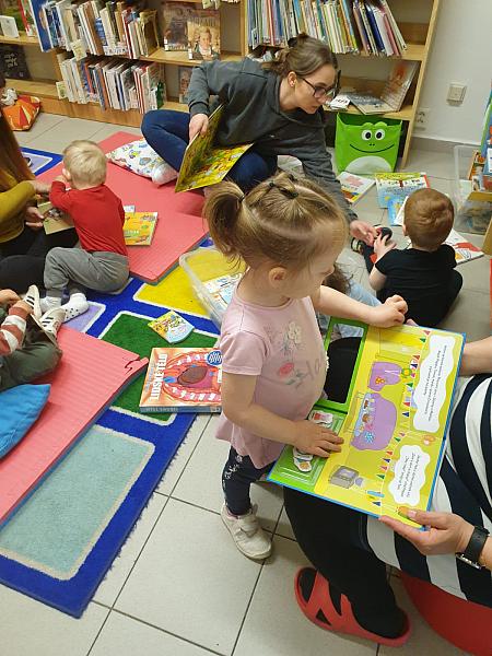 Krumlíčci na pobočce Mír, zdroj: Městská knihovna v Českém Krumlově, foto: Městská knihovna v Českém Krumlově (10/15)
