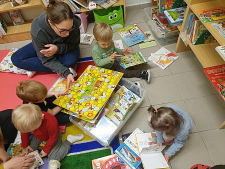 Krumlíčci na pobočce Mír, zdroj: Městská knihovna v Českém Krumlově, foto: Městská knihovna v Českém Krumlově (11/15)