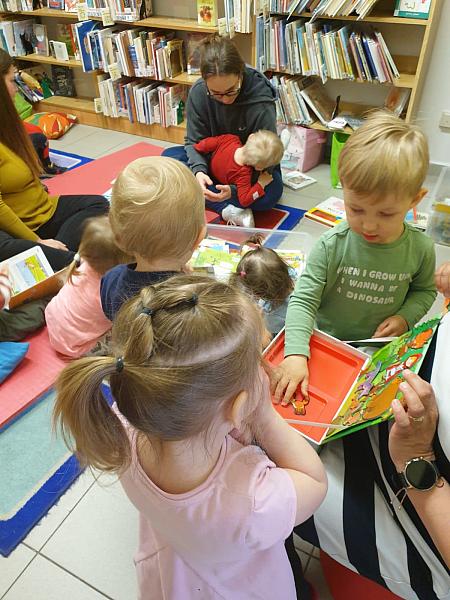 Krumlíčci na pobočce Mír, zdroj: Městská knihovna v Českém Krumlově, foto: Městská knihovna v Českém Krumlově (15/15)