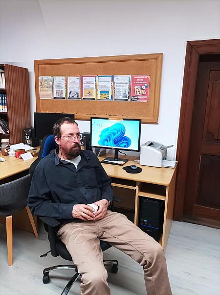 Vernisáž výstavy akrylů Francescy Svátek, zdroj: Městská knihovna v Českém Krumlově, foto: Městská knihovna v Českém Krumlově (3/14)