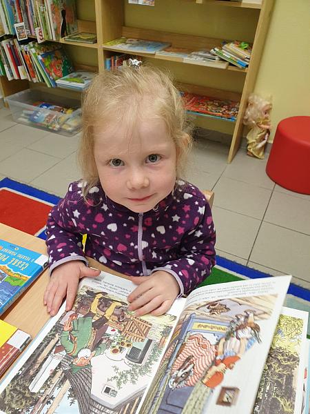 Tvoření ke dni maminek 7. 5. 2026, zdroj: Městská knihovna v Českém Krumlově, foto: Městská knihovna v Českém Krumlově (10/11)