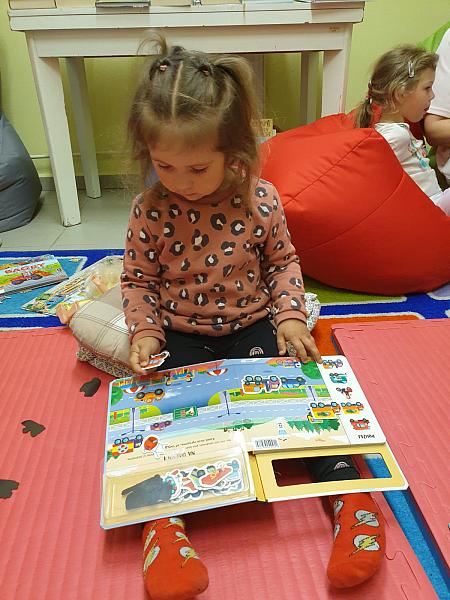 Květnová návštěva Střapaté smečky na Míru, zdroj: Městská knihovna v Českém Krumlově, foto: Městská knihovna v Českém Krumlově (10/12)