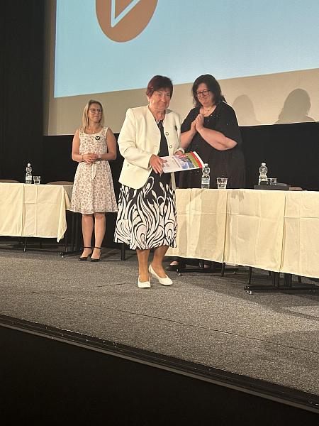 Studentky Virtuální univerzity třetího věku zakončily semestr ve Vimperku, zdroj: Městská knihovna v Českém Krumlově, foto: Městská knihovna v Českém Krumlově (11/16)