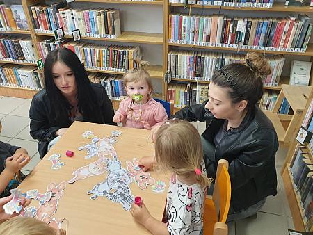 Květnová návštěva Krumlíků na Míru, zdroj: Městská knihovna v Českém Krumlově, foto: Městská knihovna v Českém Krumlově (6/18)