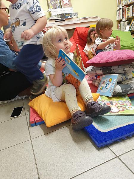 Květnová návštěva Krumlíků na Míru, zdroj: Městská knihovna v Českém Krumlově, foto: Městská knihovna v Českém Krumlově (7/18)