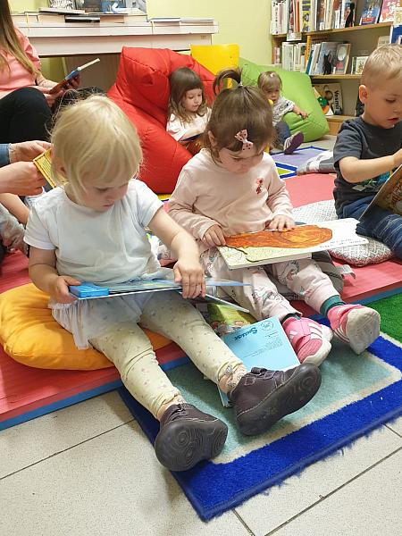 Květnová návštěva Krumlíků na Míru, zdroj: Městská knihovna v Českém Krumlově, foto: Městská knihovna v Českém Krumlově (11/18)