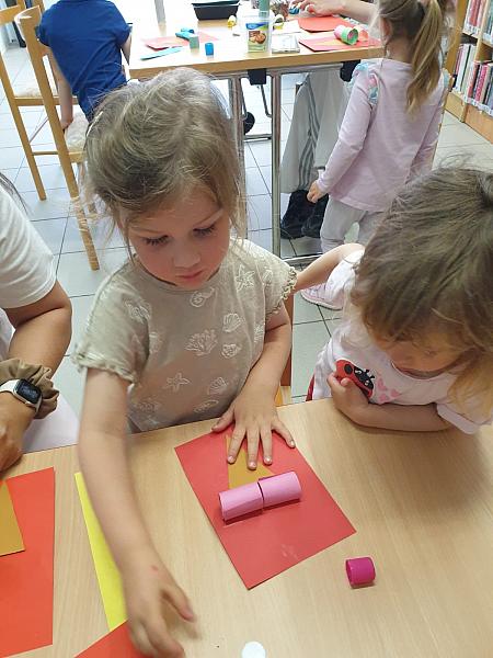 Střapatá smečka červen, zdroj: Městská knihovna v Českém Krumlově, foto: Městská knihovna v Českém Krumlově (4/13)