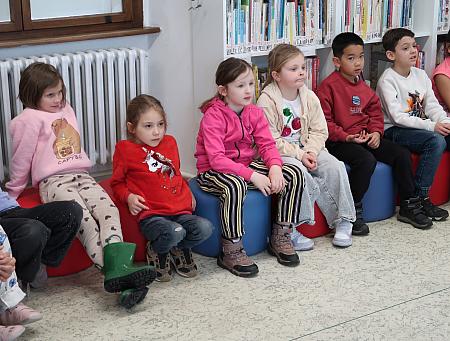 Cesta do knihovny - ZŠ Linecká 1.A 2026, zdroj: Městská knihovna v Českém Krumlově, foto: Městská knihovna v Českém Krumlově (15/16)