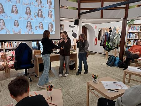 Knihovna plná informací - ZŠ Holubov a ZŠ Chvalšiny 16. 3. 2026, zdroj: Městská knihovna v Českém Krumlově, foto: Městská knihovna v Českém Krumlově (35/39)