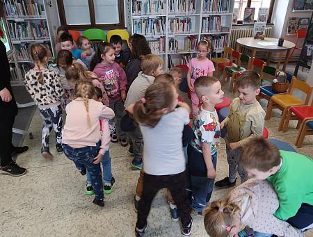 Co se děje v mraveništi? - MŠ Za Nádražím - duben 2026, zdroj: Městská knihovna v Českém Krumlově, foto: Městská knihovna v Českém Krumlově (34/76)