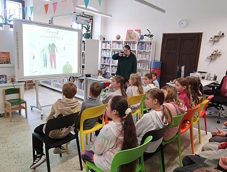 Dědeček v růžových kalhotách - ZŠ Linecká 4.A 18. 5. 2026, zdroj: Městská knihovna v Českém Krumlově, foto: Městská knihovna v Českém Krumlově (3/13)