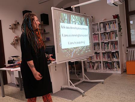 Internetová džungle - 6.A ZŠ Křemže - 16. 4. 2026, zdroj: Městská knihovna v Českém Krumlově, foto: Městská knihovna v Českém Krumlově (2/8)