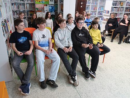 Internetová džungle - 6.A ZŠ Křemže - 16. 4. 2026, zdroj: Městská knihovna v Českém Krumlově, foto: Městská knihovna v Českém Krumlově (5/8)