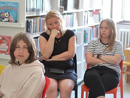 Helga jede vlakem - ZŠ Křemže, 9.A + 9.B 2026, zdroj: Městská knihovna v Českém Krumlově, foto: Městská knihovna v Českém Krumlově (8/28)